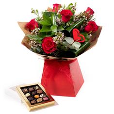 Kissing Booth With Chocolates 