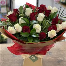 Valentines Roses Red &amp; White 24