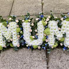 MUM - Country Pastel Letters