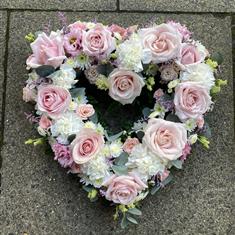 Open Heart - Pale Pink &amp; White